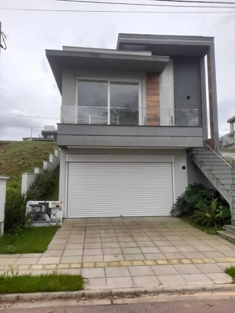 Imagem Casa em Condominio 3 Dormitórios - Bairro Centro