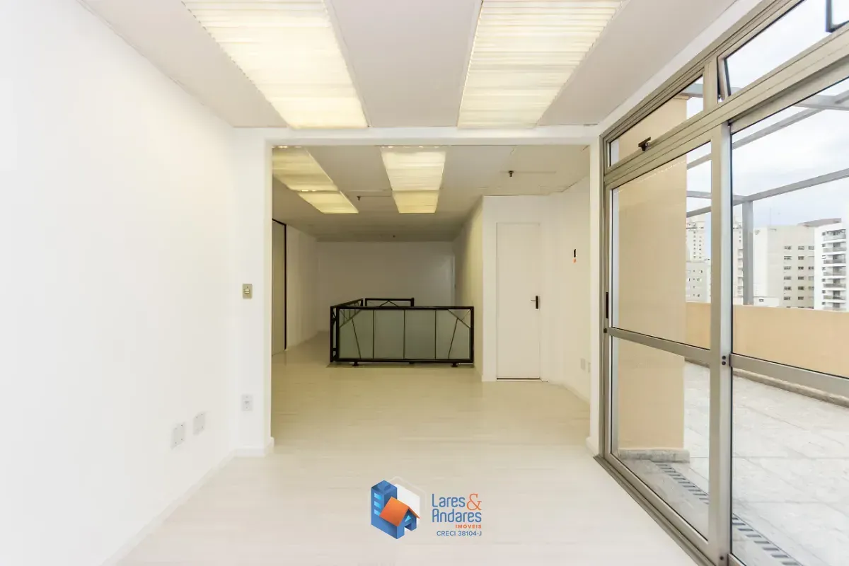 Imagem Conjunto comercial para venda e locação em Indianópolis, 211m²