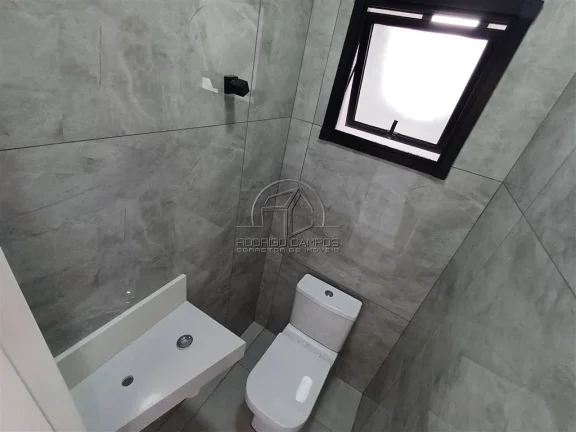 Imagem Espaçosa Casa Sobrado 4 Suítes no Boqueirão, Praia Grande