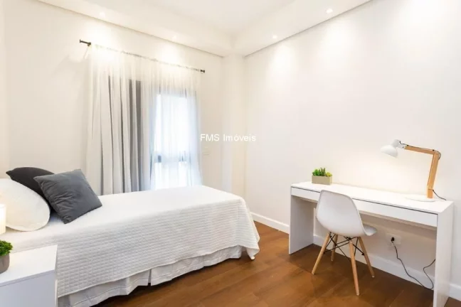 Imagem Apartamento de luxo na Vila Suzana, São Paulo-SP, com 4 quartos, 4 suítes e 387m² de área.