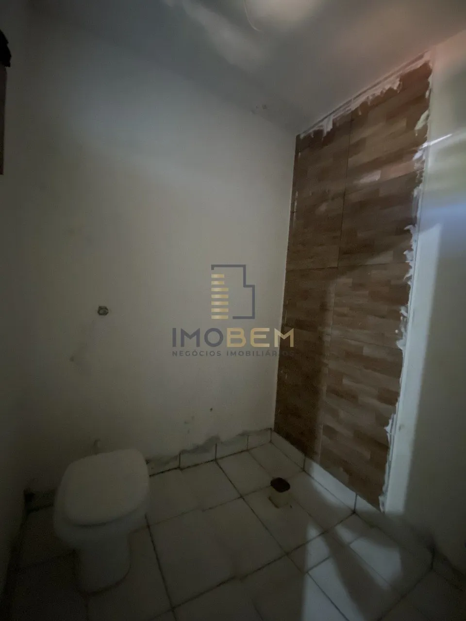 Imagem Linda casa disponível para venda no Setor Comercial de Sinop. 

Com 120 m² de área total, esta im...