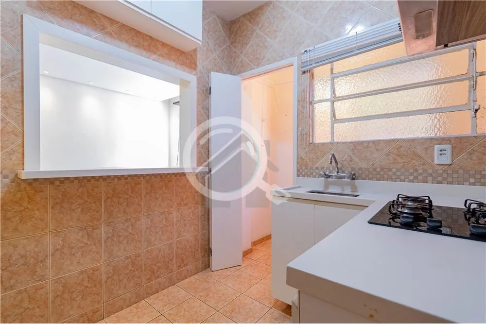 Imagem Encante-se com este Apartamento Ensolarado de 1 Dormitório no Menino Deus. Seja bem-vindo a este en...