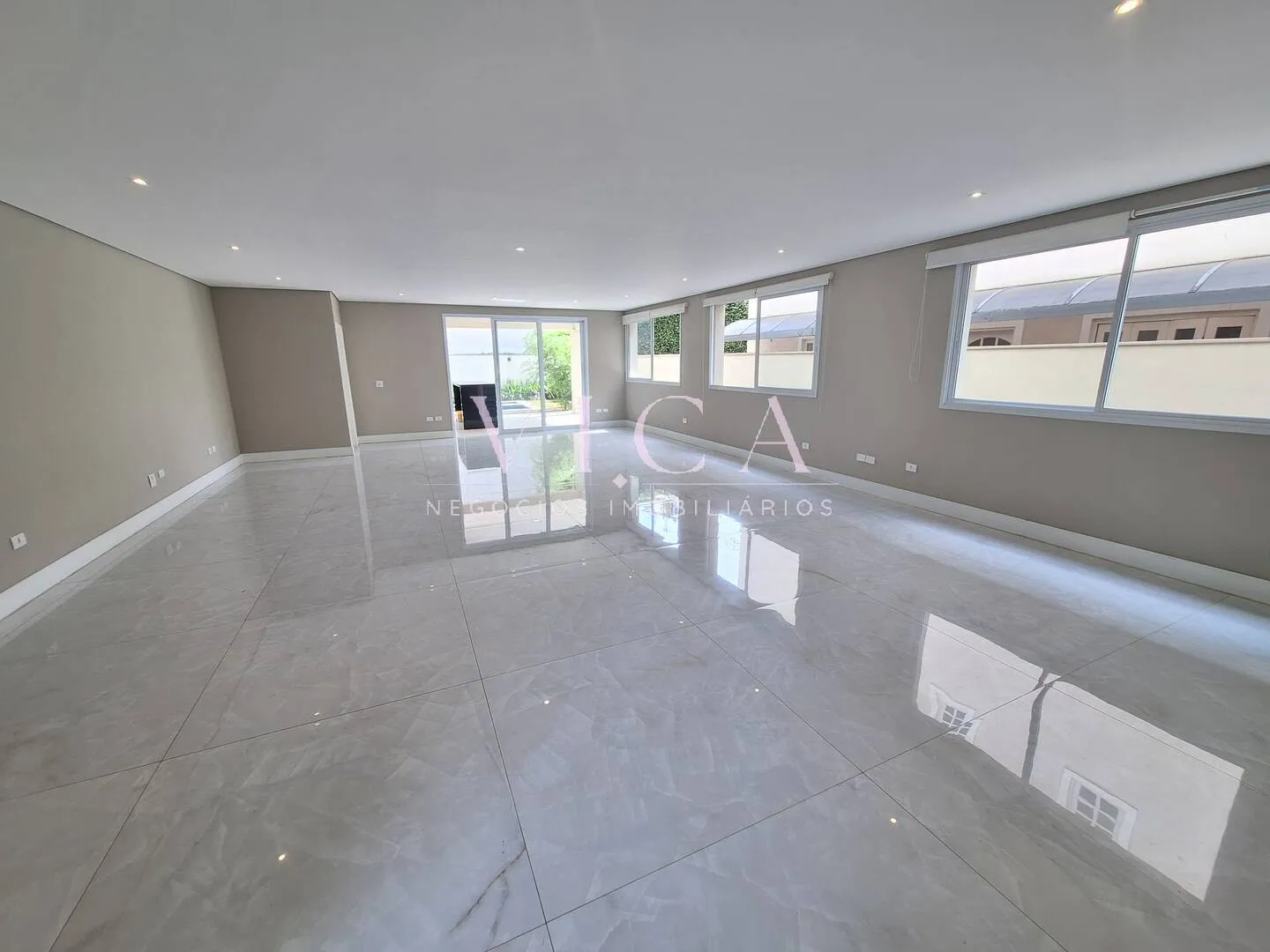 Imagem Casa com 4 suítes, 468m² para venda por R$ 5.000.000 - Alphaville/SP