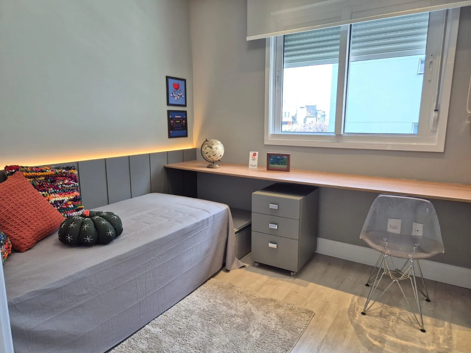 Imagem Apartamento 2 Dormitórios, Decorado e com Vaga de Garagem | Pronto para Morar!