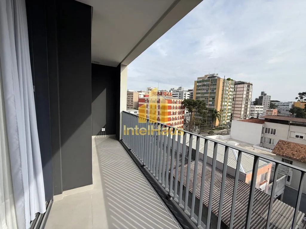Imagem Apartamento à venda no Batel, em localização privilegiada na Avenida Vicente Machado, próximo a ...