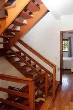 Imagem Excelente casa de 287m² com 3 dormitórios e 4 vagas.