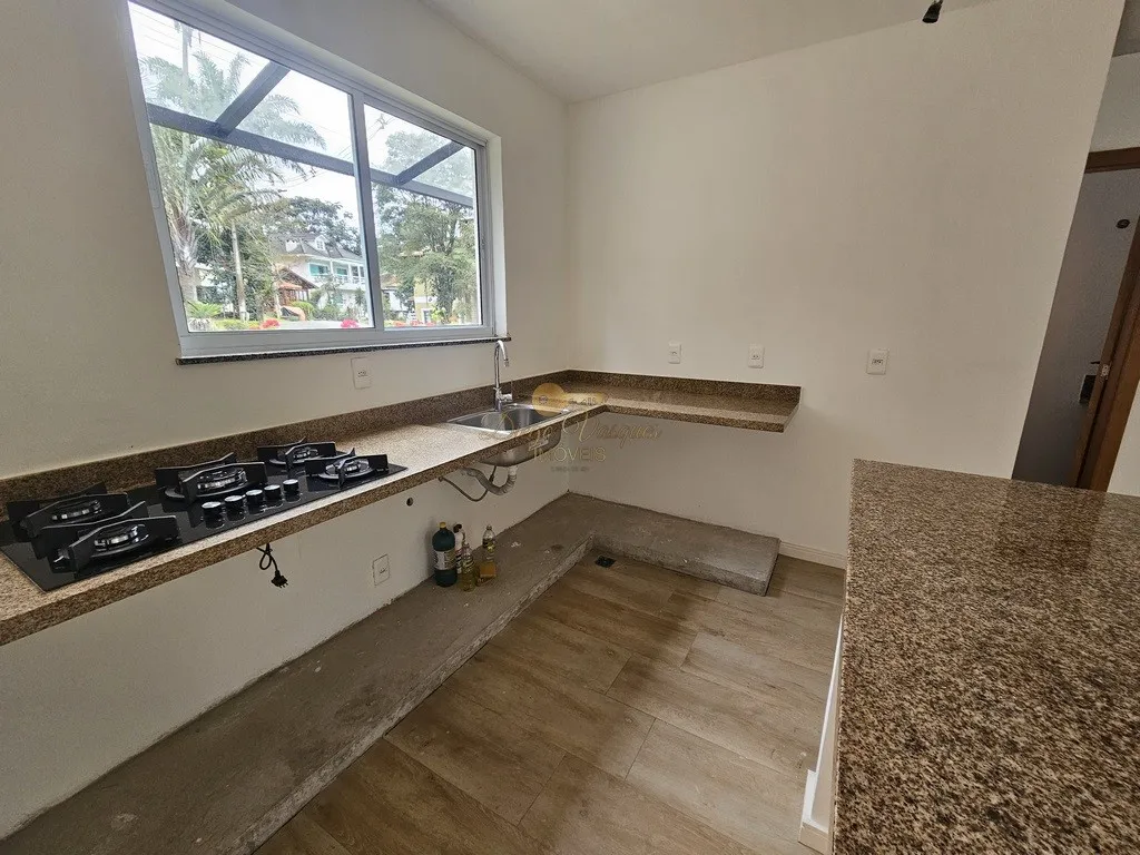 Imagem Casa em Condomínio para Venda em Teresópolis / RJ no bairro Vargem Grande