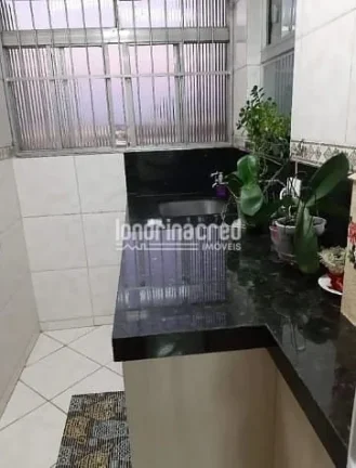Imagem Apartamento no Portal das Palmeiras – 3 Quartos, 2 Banheiros, Sala Ampla, Cozinha, 1 Vaga de Garagem | 92m² de Área Útil | Conforto e Ótima Localização!