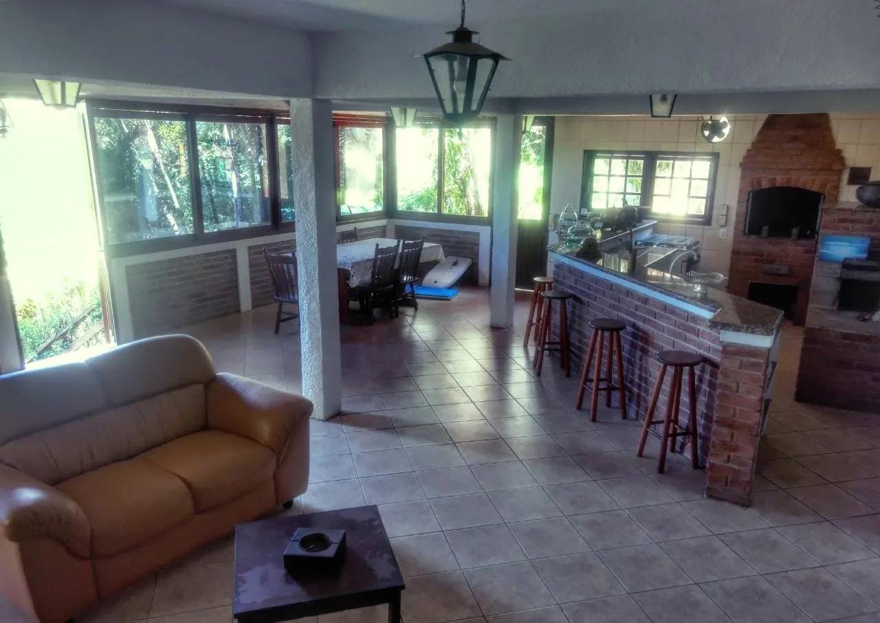 Imagem Casa à venda 3 Quartos, 2 Suites, 6 Vagas, 12442M², Engenho d'água, Guaratinguetá - SP