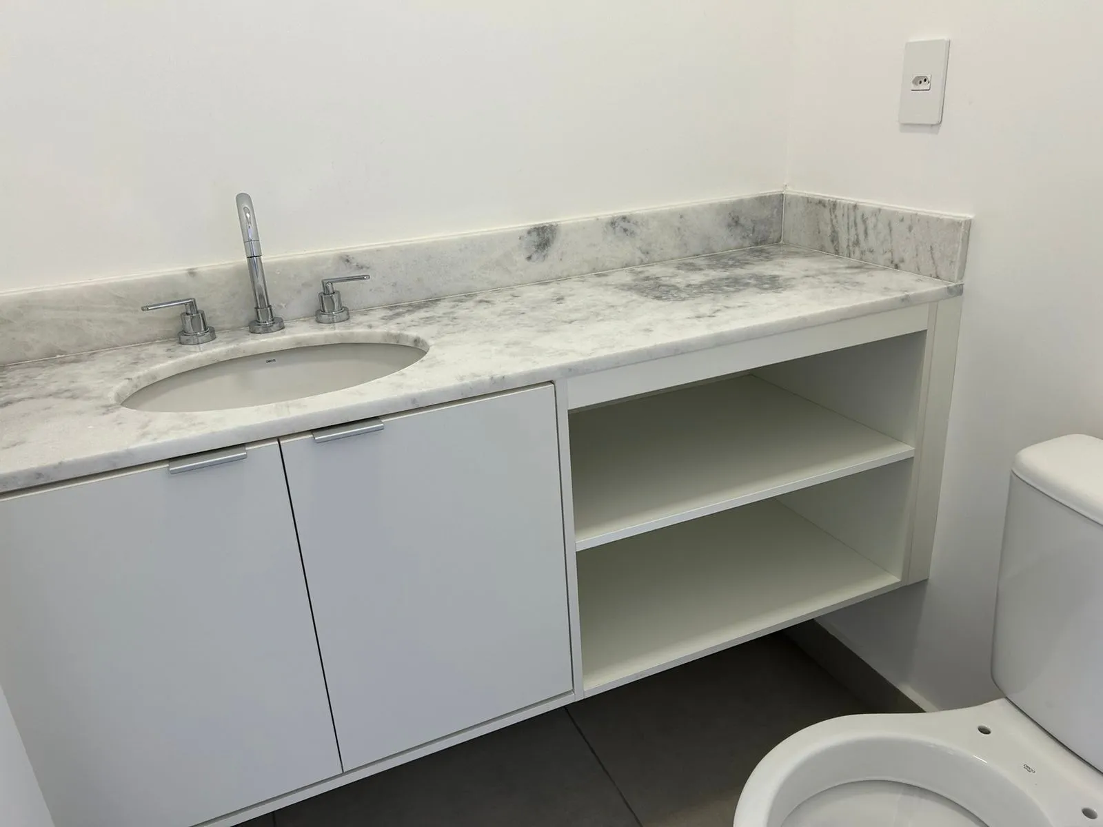 Imagem Seja o próximo morador deste incrível apartamento de 3 quartos, 3 suítes, com 2 vagas de garagem e 125,00 m2 de área total!
