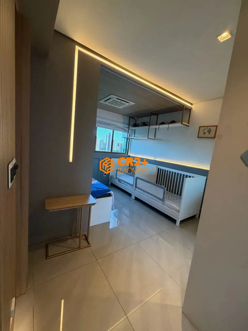 Imagem APARTAMENTO DE ALTO PADRÃO À VENDA - 220 m², 4 SUÍTES E 3 VAGAS - TORRE, RECIFE/