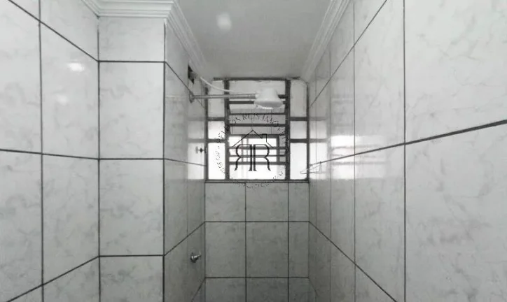 Imagem Localizado em São Paulo, este apartamento oferece uma excelente oportunidade para quem busca confor...