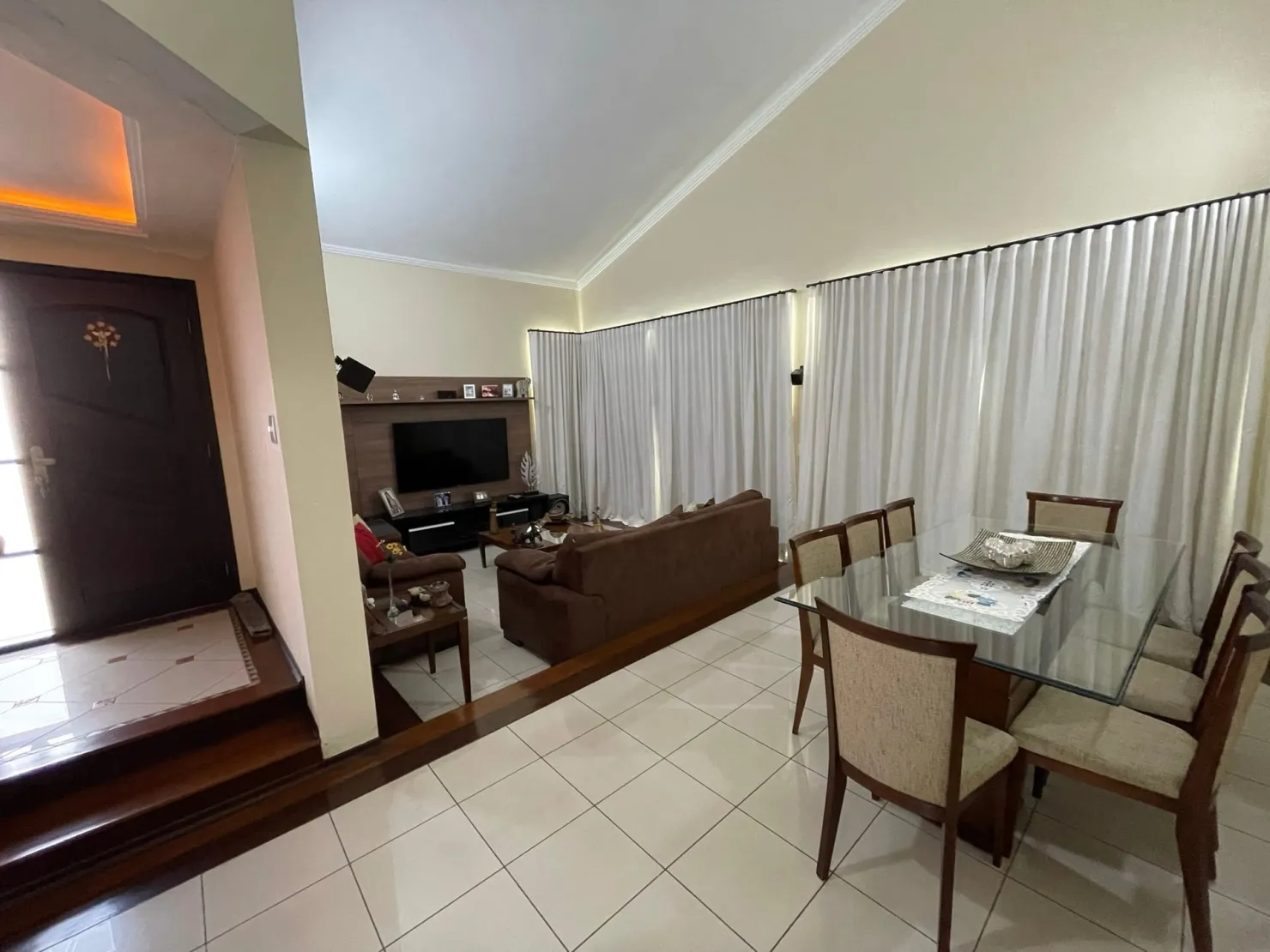 Imagem Casa à venda 3 Quartos, 1 Suite, 2 Vagas, 400M², Bel Recanto, Taubaté - SP