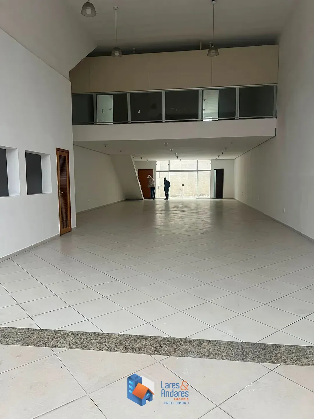 Imagem Casa comercial para venda em Vila Gomes Cardim, 534m²