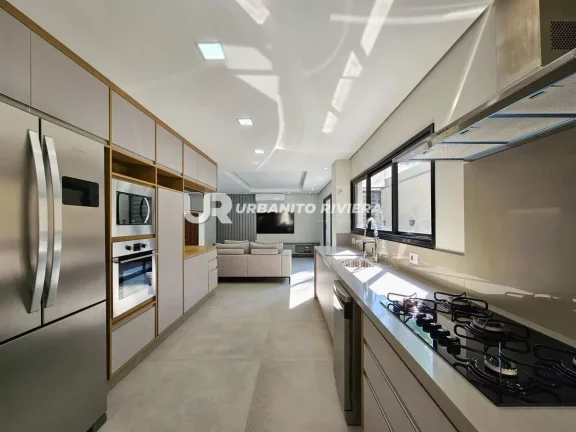 Imagem Residência de Alto Padrão com 379m2 Totalmente Mobiliada e Decorada