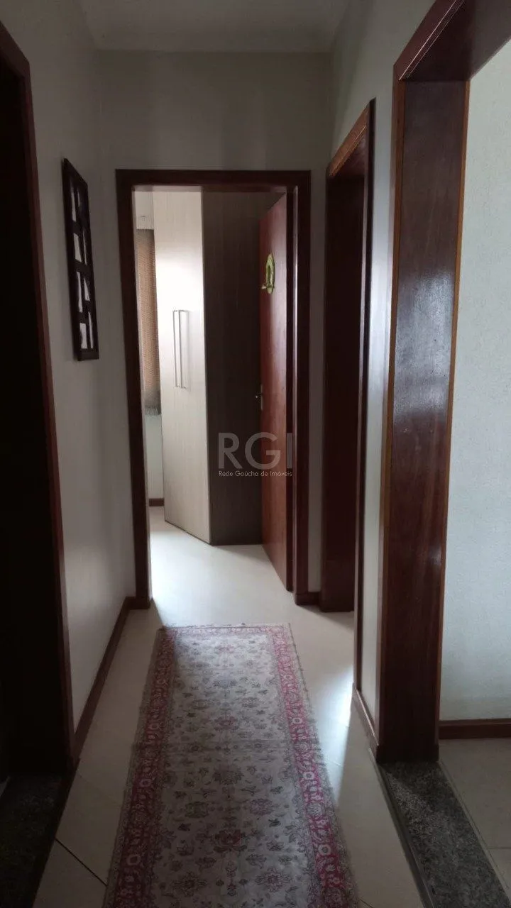Imagem Casa para Venda - 135m², 3 dormitórios, sendo 1 suites, 2 vagas - Vale Do Sol