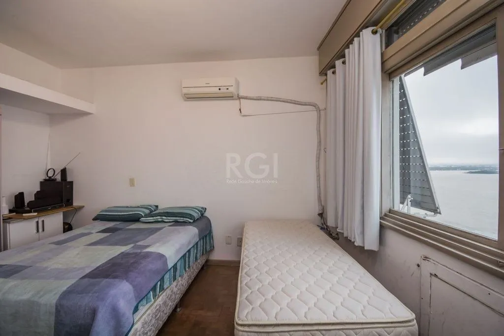 Imagem Apartamento de 3 quartos com vista para o rio á venda