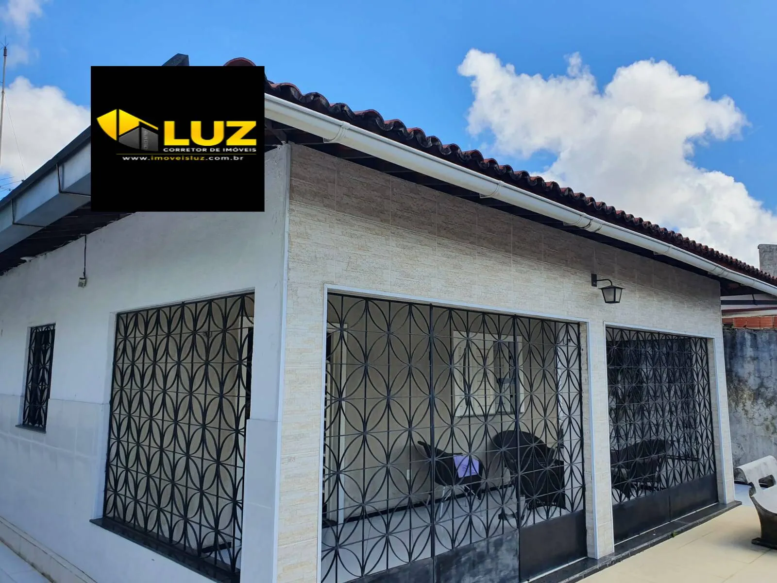 Imagem Casa com 528m² de Terreno em Messejana - Ideal para Morar ou Empreender!