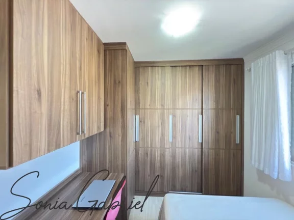 Imagem Apartamento à venda em Valinhos-SP, Condomínio Vale das Figueiras: 2 quartos, 2 salas, 1 banheiro e vaga de garagem!