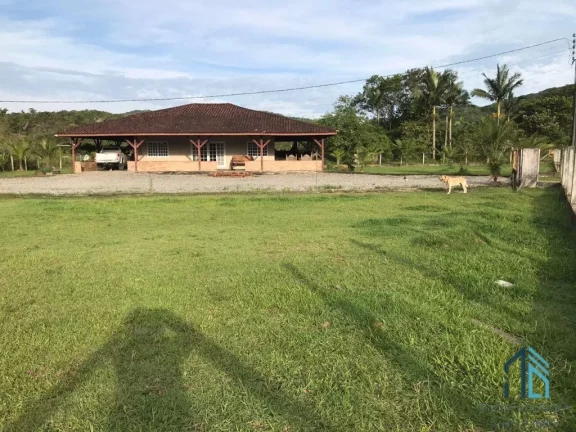 Foto do imóvel Terreno a venda, com 20 mil M², acesso para Br 101 terreno plano para fazer empresa - Urbano ,em Joinville -SC