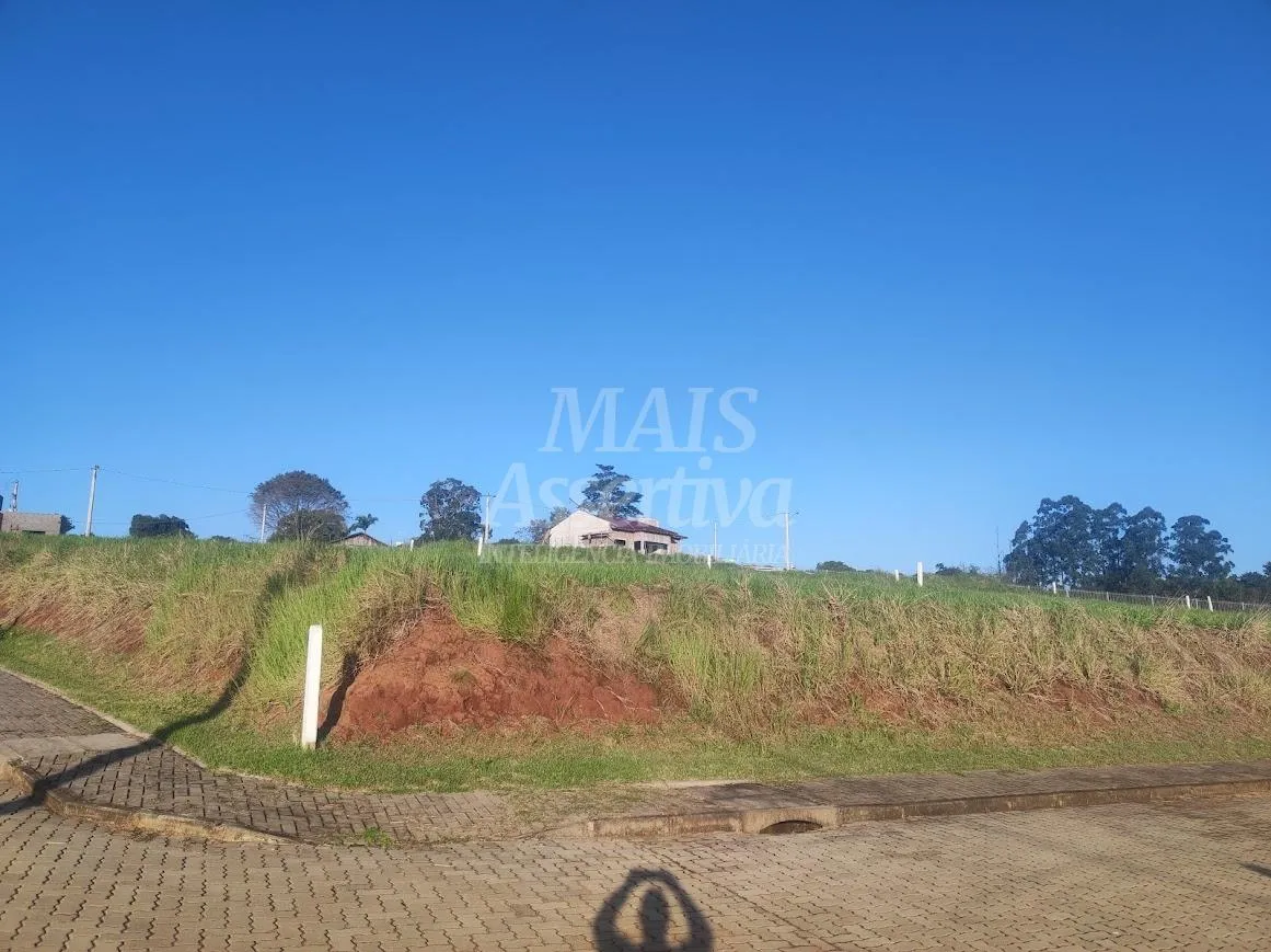 Imagem Excelente terreno de esquina à venda no bairro Lomba Grande em Novo Hamburgo/RS
