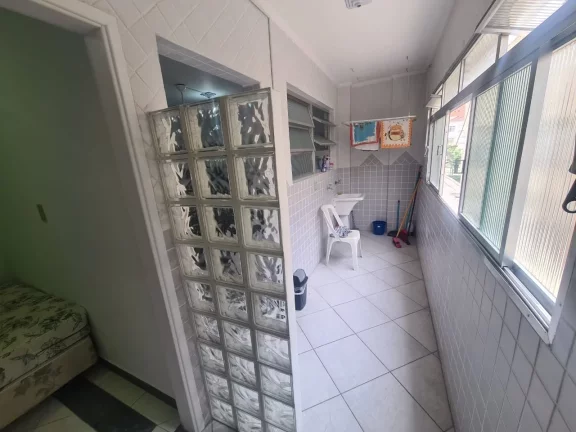 Imagem Apartamento 2 quadras da praia com 97m² e 3 dormitórios!