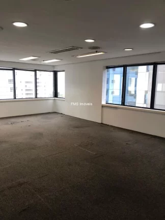 Imagem Conjunto comercial com 125m2 no Itaim Bibi para locação.