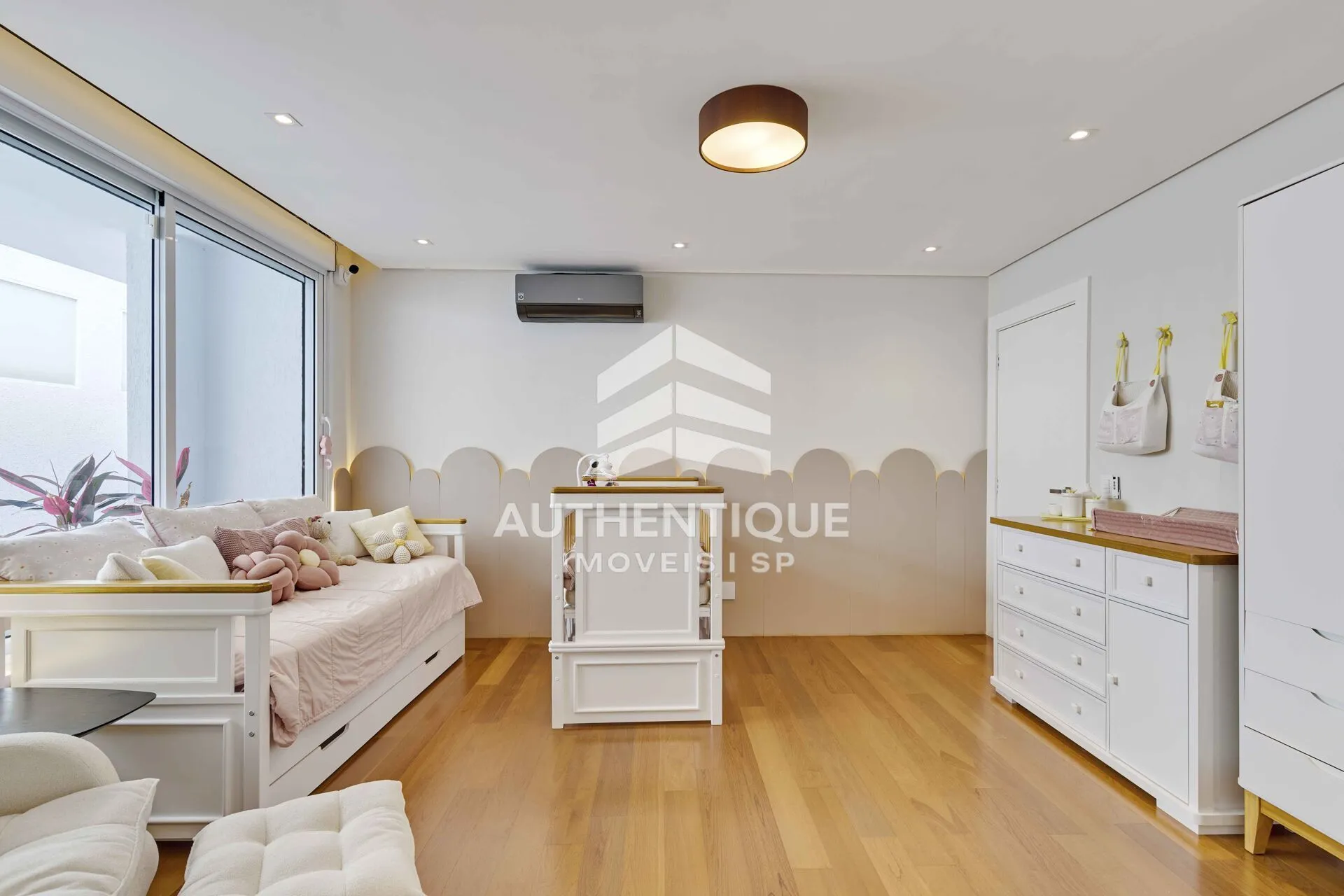 Imagem Casa Alto Padrão no bairro Jardim Marajoara à venda