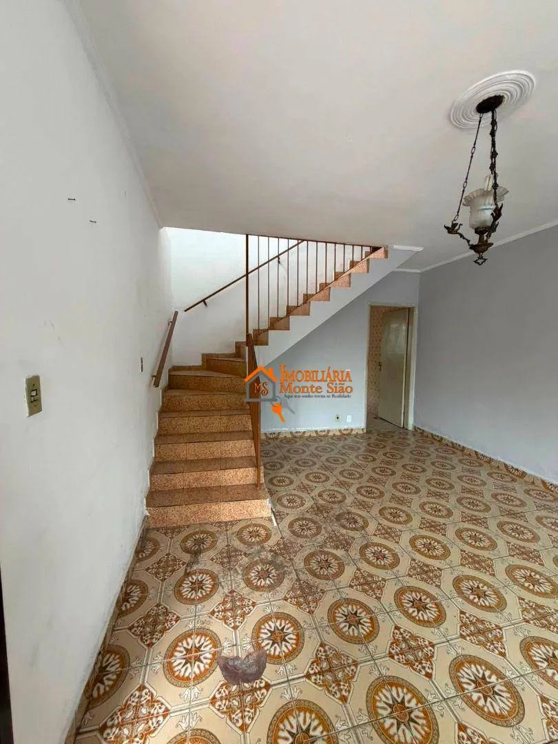 Imagem Sobrado com 2 dormitórios à venda, 168 m² por R$ 530.000,00 - Vila Galvão - Guarulhos/SP