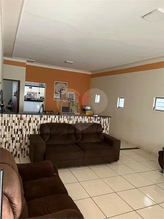 Imagem Casa de 3 quartos, 220m² no bairro Jardim Maria Luiza Iv, em Lençóis Paulista