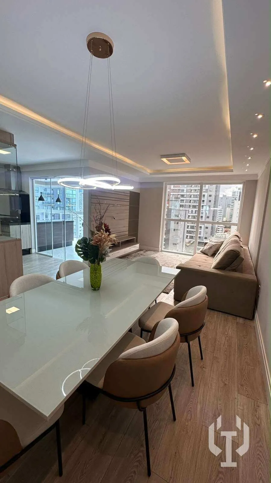 Foto do imóvel Apartamento para alugar, no Garden House em Itapema, Meia praia, com 3 quartos, 110m2
