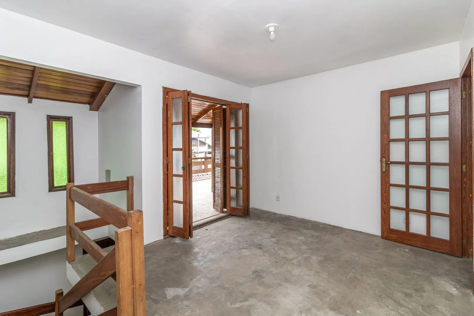 Imagem Casa no bairro Sarandi com 4 dormitórios e 4 vagas