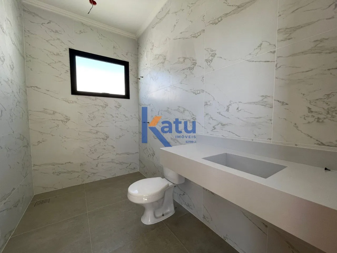 Imagem CASA PARA VENDA NO CONDOMÍNIO RESERVA DA ERMIDA EM JUNDIAÍ/SP

O imóvel possui 212 m² de área c...