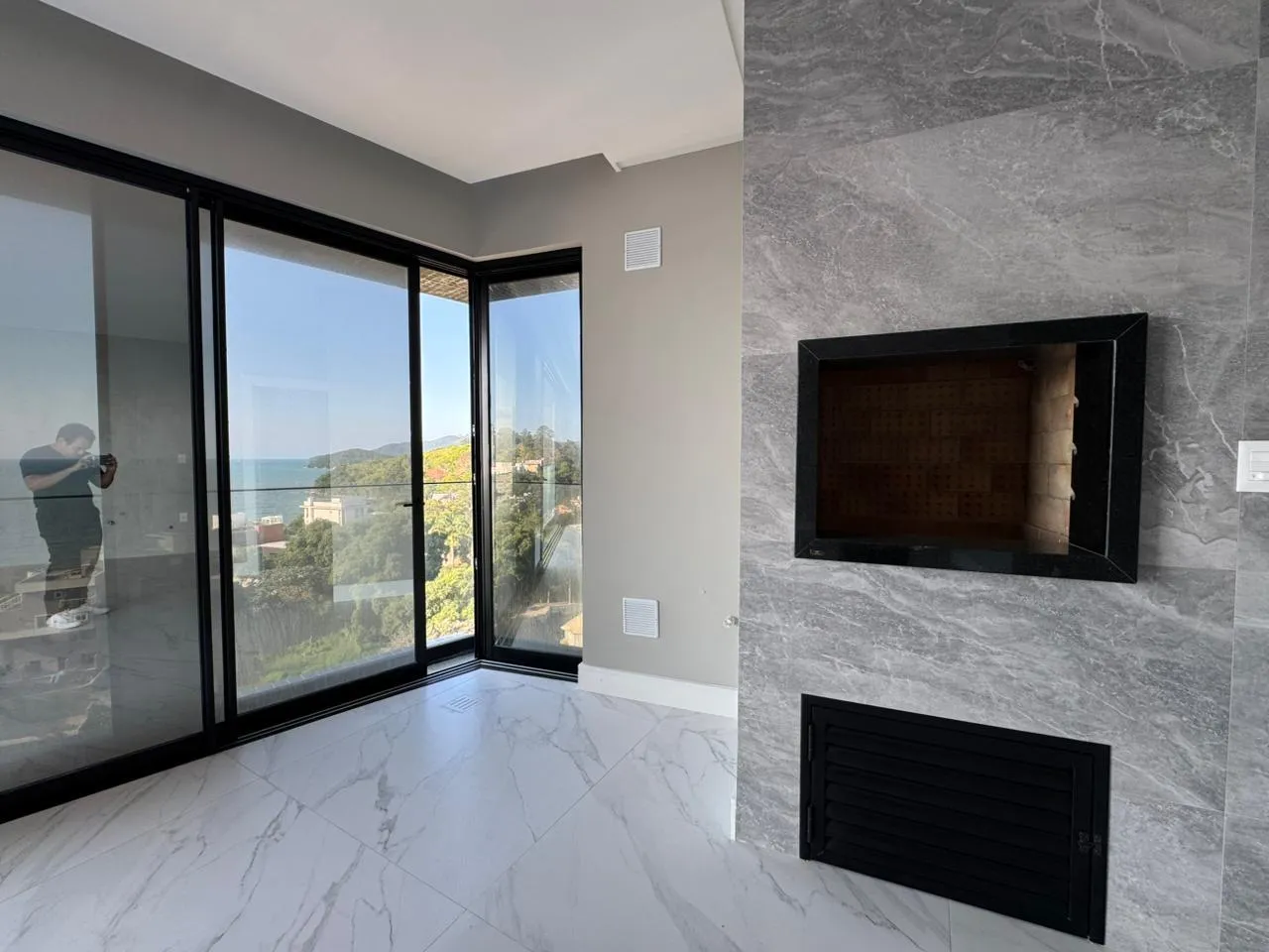 Imagem Apartamento com vista para o mar à venda com 157m2 por R$ 3.600.000,00