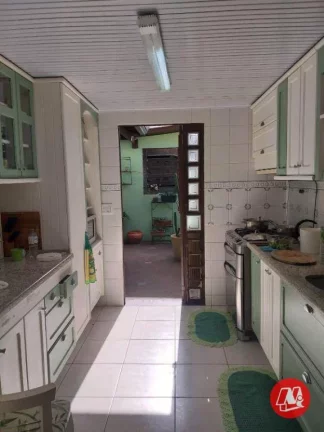 Imagem Na Vicente da Fontoura, sobrado com 4 quartos e pátio.