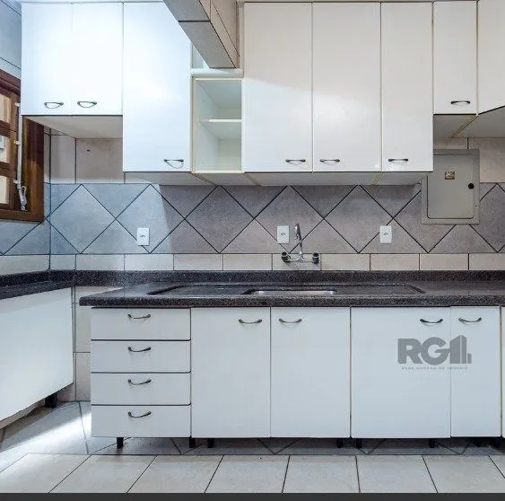 Imagem Casa de 3 dormitórios com 2 vagas de garagem no bairro Jardim Isabel