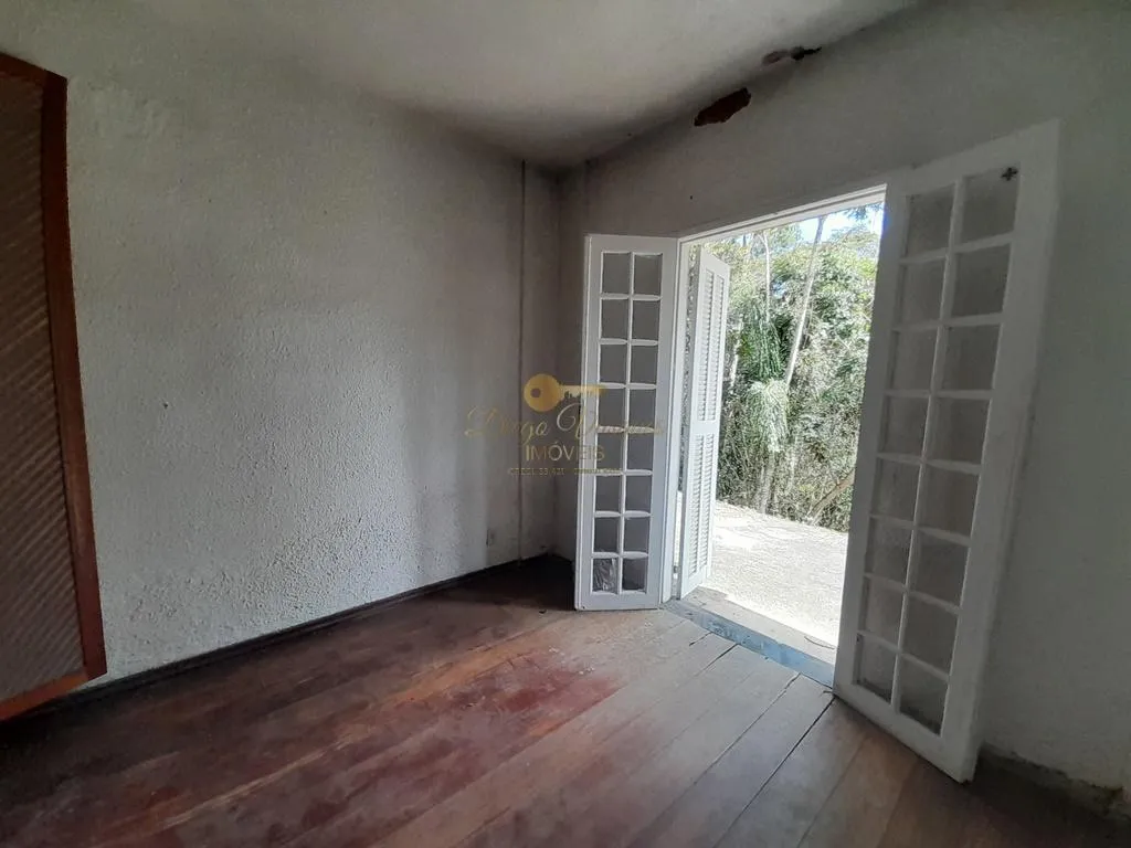 Imagem Casa em Condomínio para Venda em Teresópolis / RJ no bairro Colônia Alpina