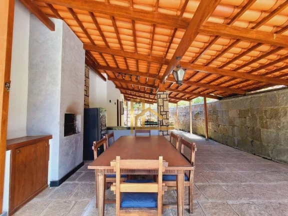 Imagem Casa com 3 dormitórios à venda, 175 m² - Parque do Imbui - Teresópolis/RJ