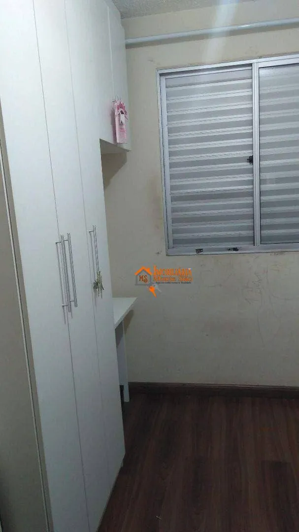 Imagem Apartamento com 2 dormitórios à venda, 41 m² por R$ 210.000,00 - Água Chata - Guarulhos/SP