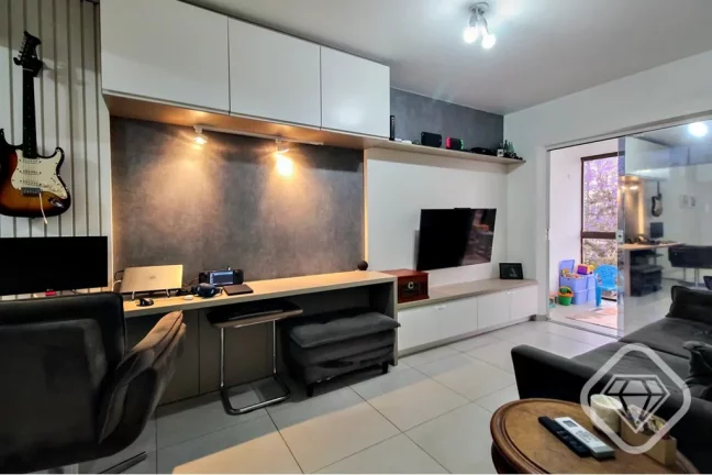 Imagem Apartamento reformado com muito charme na Otto Niemeyer, Zona Sul de Porto Alegre

Brilhante Imóvei...