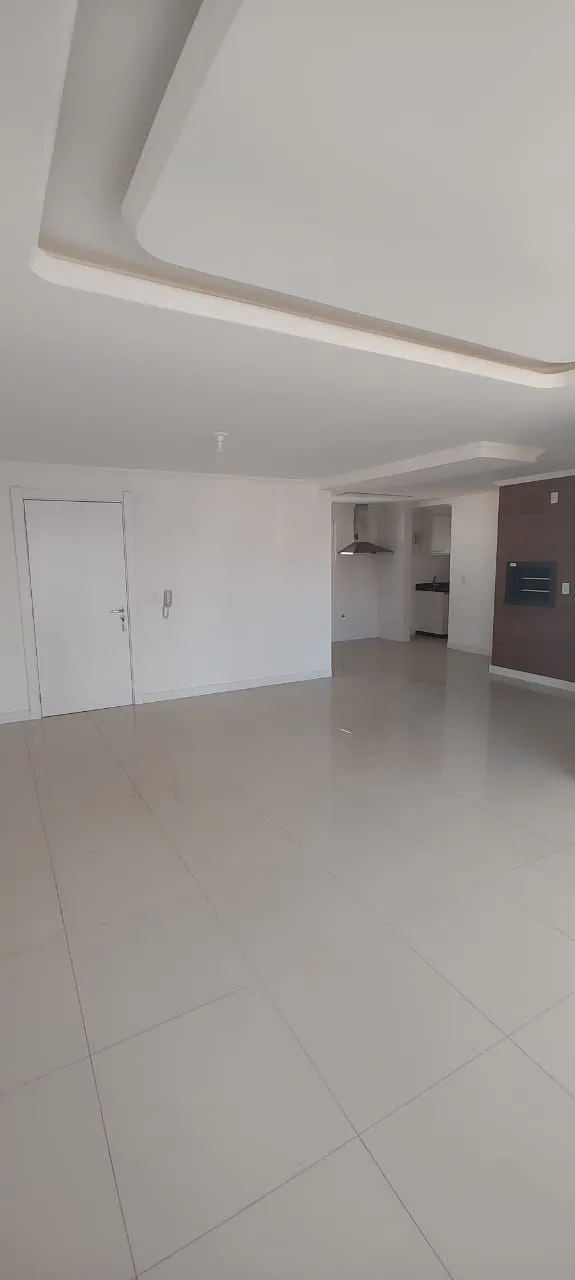 Imagem Apartamento com 03 Quartos e 02 vagas em Torres (01 suíte)