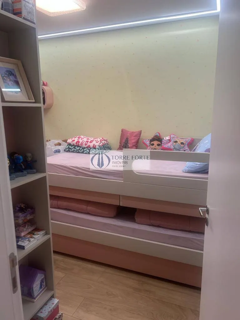 Imagem Lindo Apartamento com 3 dormitorios 1 suite 2 vagas na Penha .
