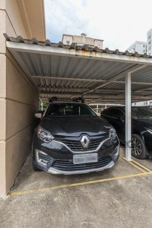 Imagem Apartamento 95m² - semi mobiliado, 3 dormitórios, 1 suíte e 2 vagas no bairro Passo da Areia