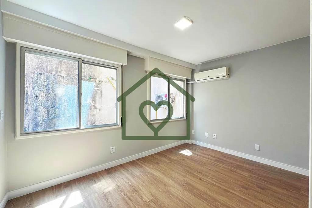 Imagem Funcional e bem distribuído, este JK de 28m², localizado na parte alta da Duque de Caxias, oferece...