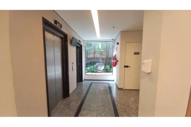 Imagem Sala comercial com 42m² 1 vaga na Vila Olímpia