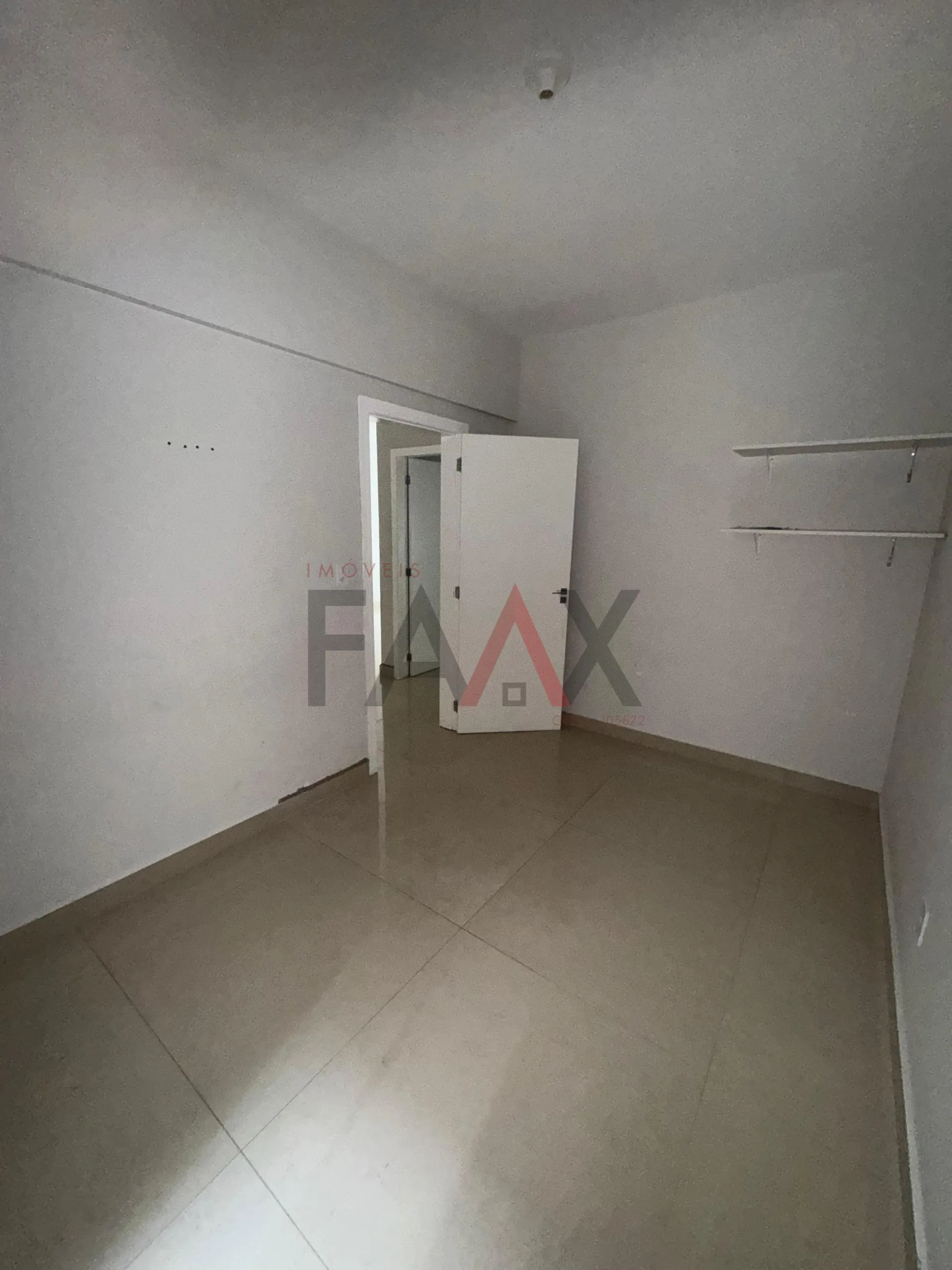 Imagem Apartamento à venda no CENTRO em frente a compania do corpo em GUARAPUAVA - PR