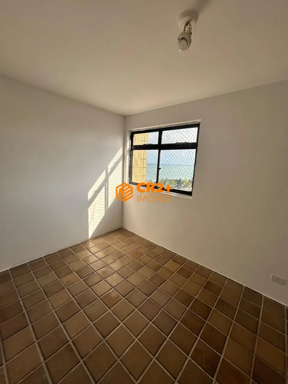 Imagem Vendo Cobertura Duplex à Beira-Mar em Candeias Oportunidade Única! 240m²