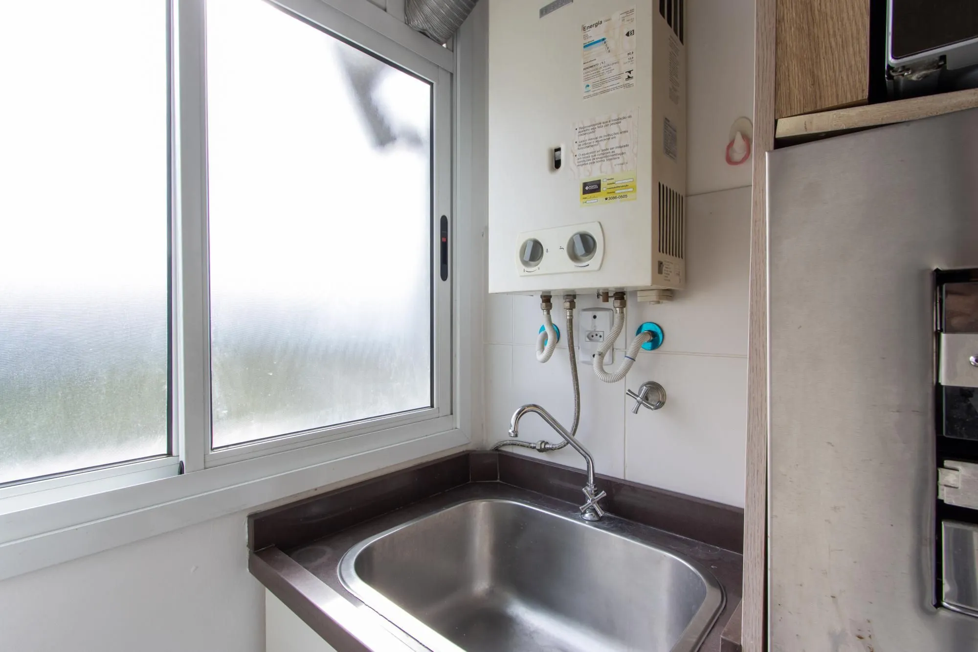 Imagem Apartamento no Bairro Cristal de 3 dormitórios,1 Suíte, Semi mobiliado com 1 vaga escriturada