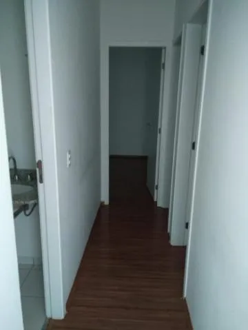 Imagem VENDA DE APARTAMENTO NO CONDOMÍNIO AMARILIS, EM ARUJÁ/SP, OPORTUNIDADE de 79m² com 3 quartos, suíte, sala com varanda e 2 vagas p/ auto. CONSULTE-NOS.