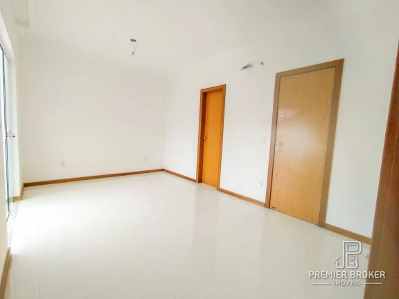 Imagem Casa à venda, 250 m² por R$ 990.000,00 - Vargem Grande - Teresópolis/RJ